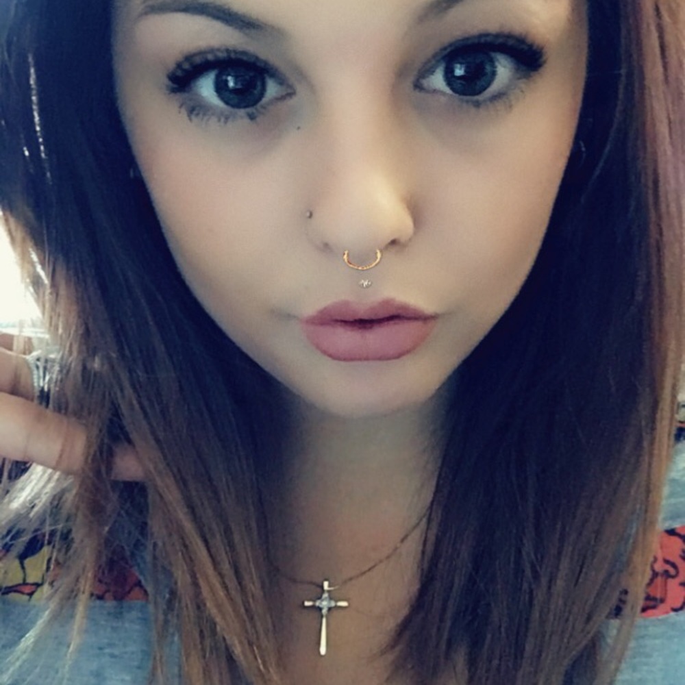 Meet your Posher, Kahla